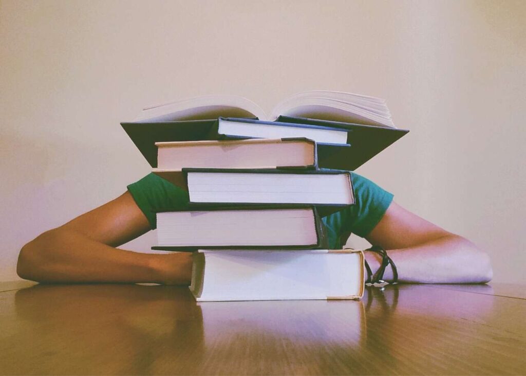 books student studying 927394